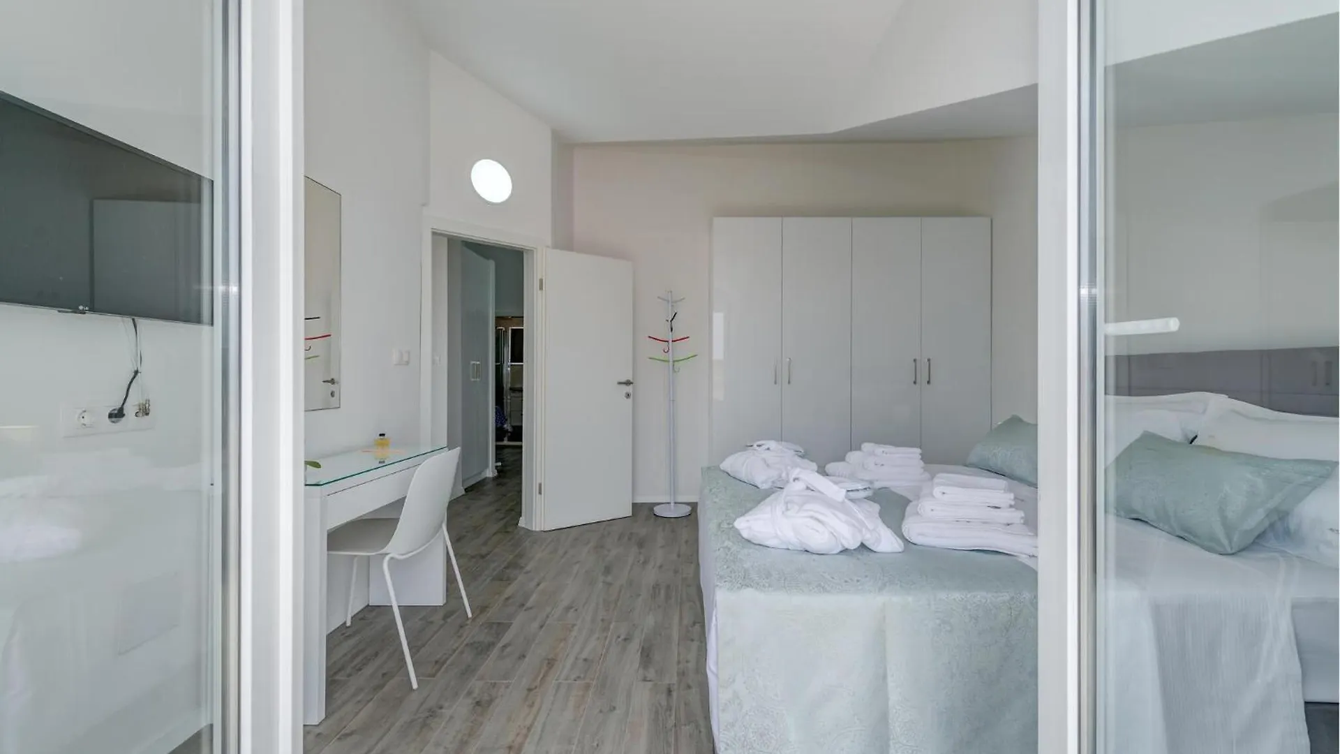 1 Bedroom Stunning Apartment In Trogir