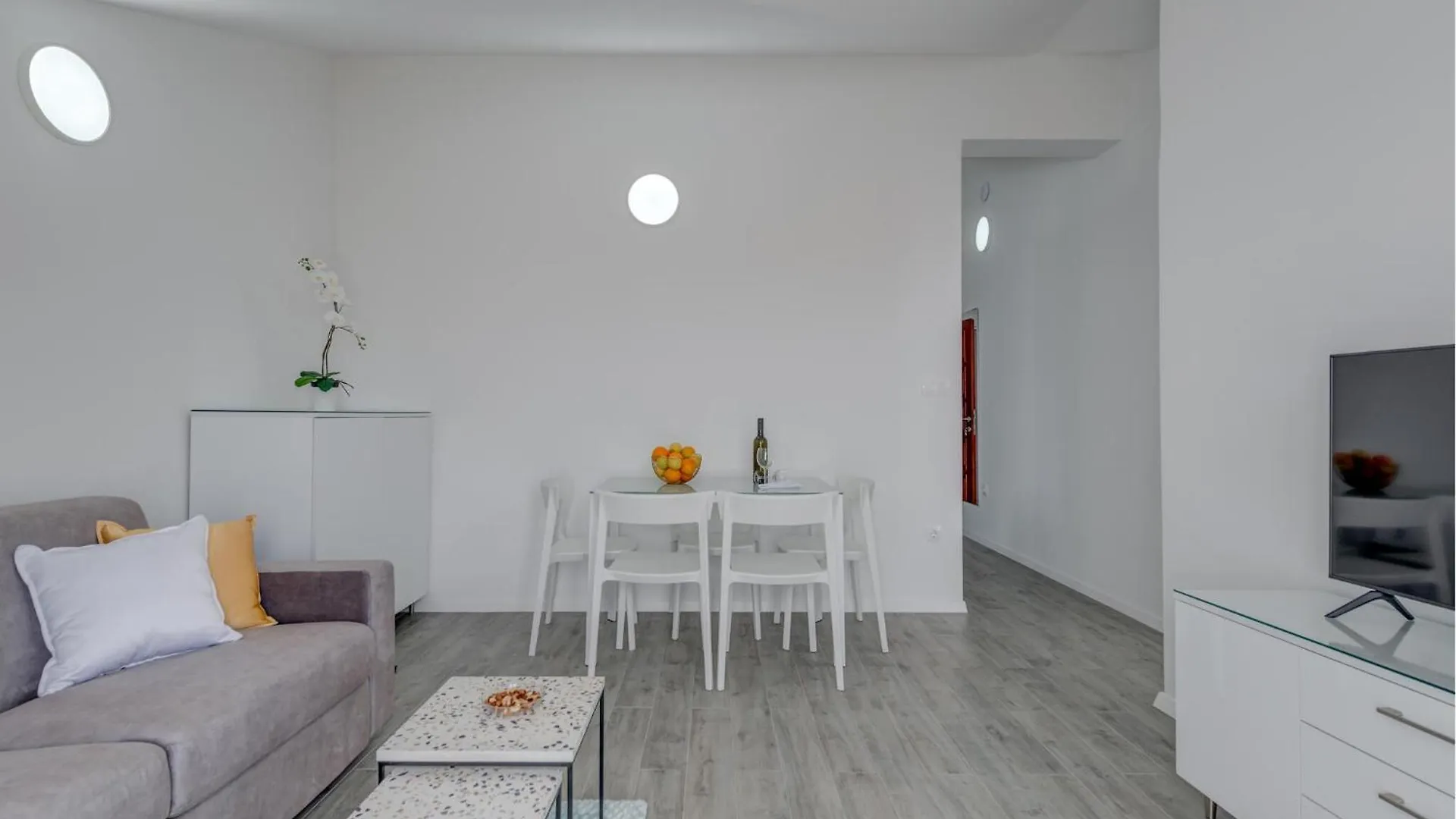 1 Bedroom Stunning Apartment In Trogir