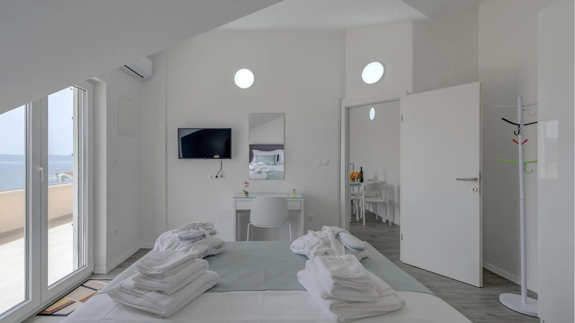 1 Bedroom Stunning Apartment In Trogir