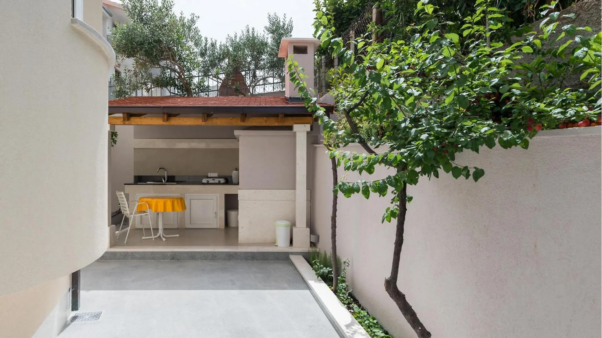 1 Bedroom Stunning Apartment In Trogir